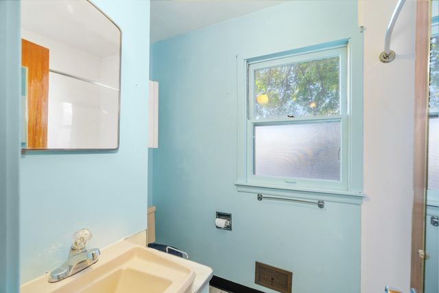 8004 E Mission Ave, Spokane, WA 99212