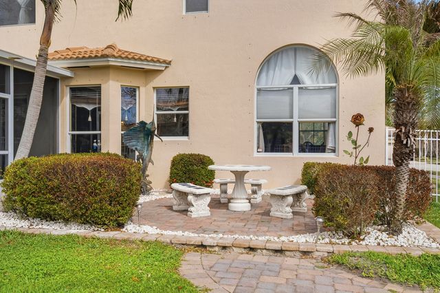 6201 Spring Lake Terrace, Fort Pierce, FL 34951