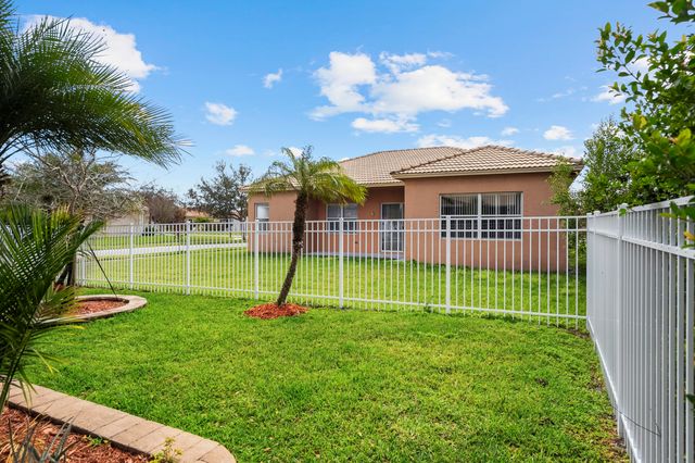 6201 Spring Lake Terrace, Fort Pierce, FL 34951