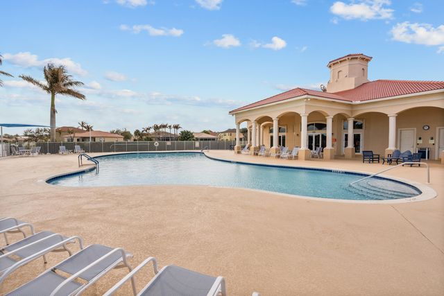 6201 Spring Lake Terrace, Fort Pierce, FL 34951