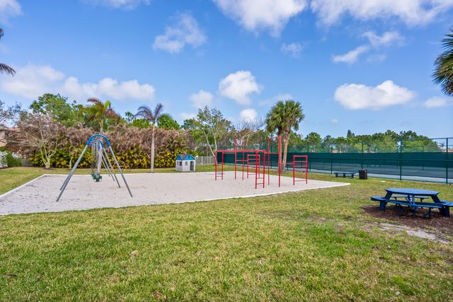 6201 Spring Lake Terrace, Fort Pierce, FL 34951