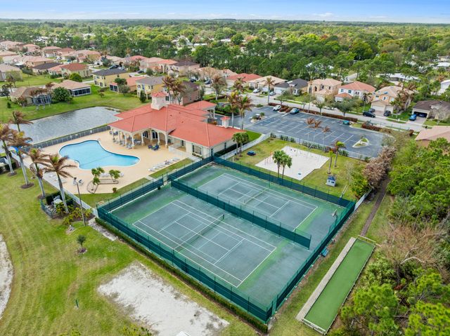 6201 Spring Lake Terrace, Fort Pierce, FL 34951