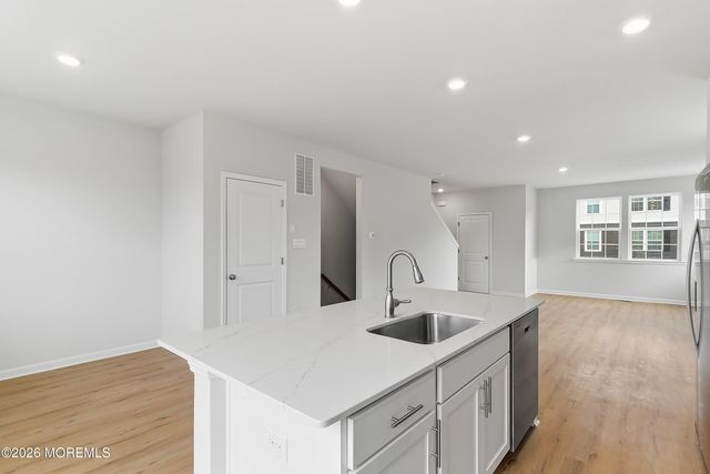 17 Baybreeze Drive, Waretown, NJ 08758