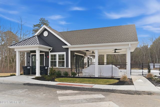 17 Baybreeze Drive, Waretown, NJ 08758