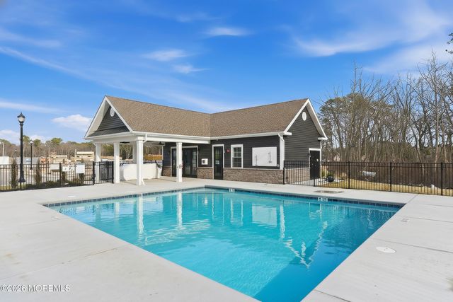 17 Baybreeze Drive, Waretown, NJ 08758