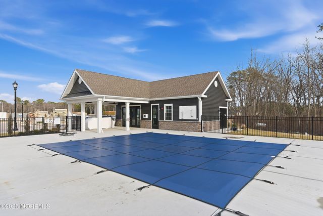 17 Baybreeze Drive, Waretown, NJ 08758