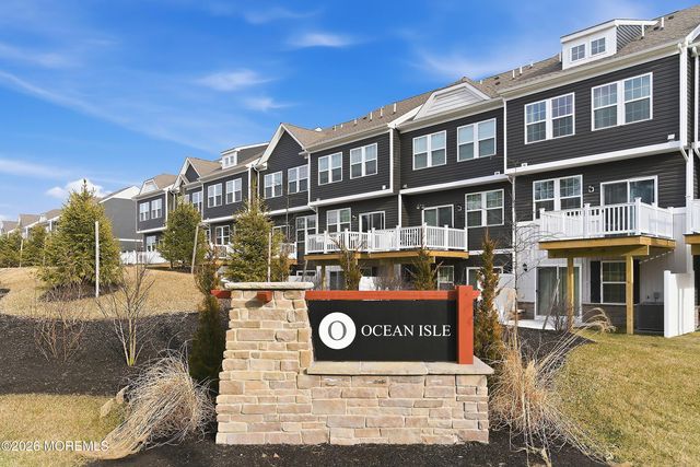 17 Baybreeze Drive, Waretown, NJ 08758