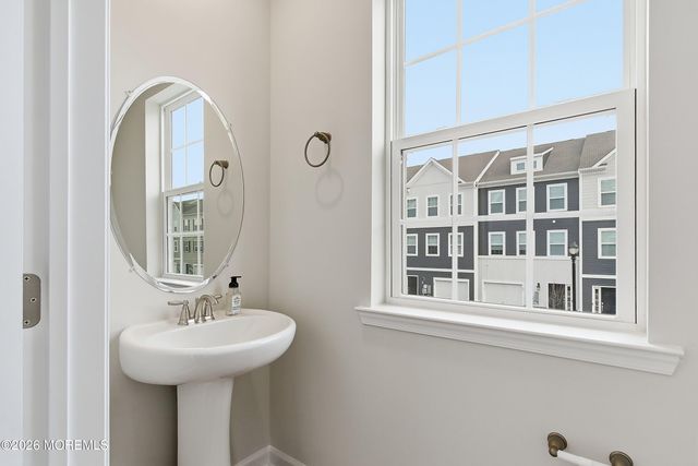 17 Baybreeze Drive, Waretown, NJ 08758