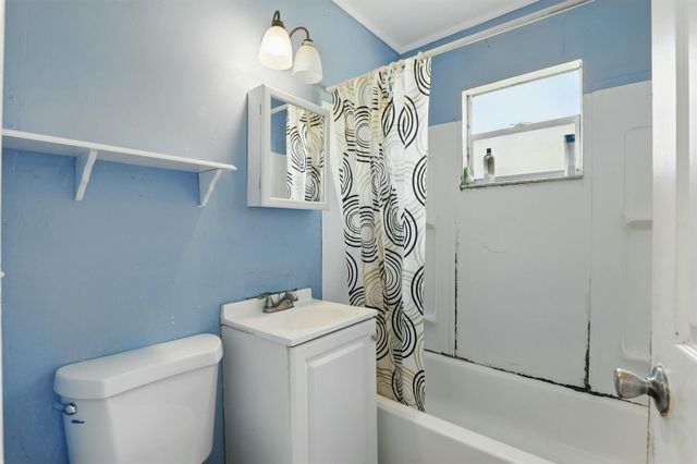 424 S E Street, Lake Worth Beach, FL 33460