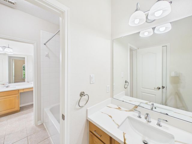 5449 Fairdale Lane, Houston, TX 77056