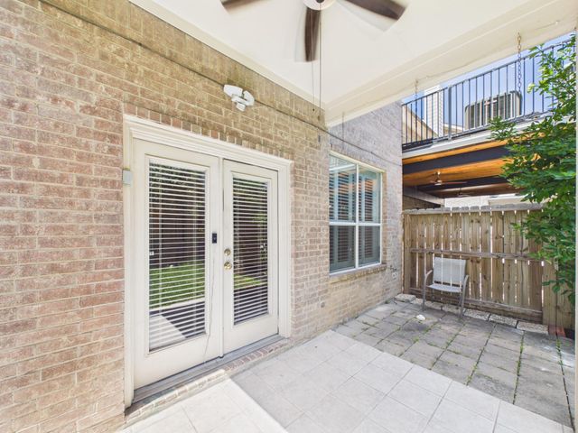 5449 Fairdale Lane, Houston, TX 77056