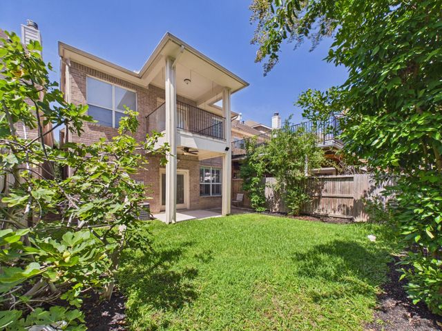 5449 Fairdale Lane, Houston, TX 77056