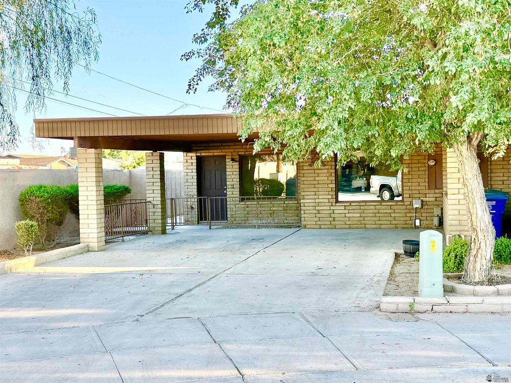 101 W 27 Pl, Yuma, AZ 85364
