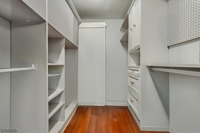 33 Brooksyde Ave, Ringwood Boro, NJ 07456