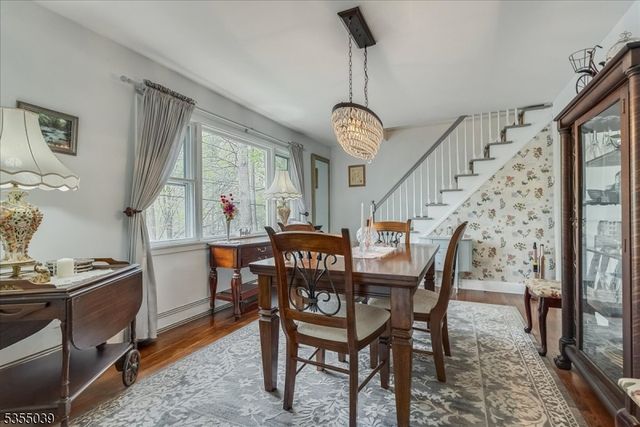 33 Brooksyde Ave, Ringwood Boro, NJ 07456