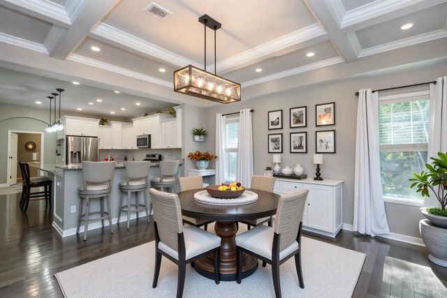 N12W29872 Southampton COURT, Waukesha, WI 53188