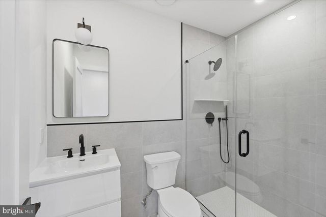 1237 FRANKLIN ST NE, Washington, DC 20017