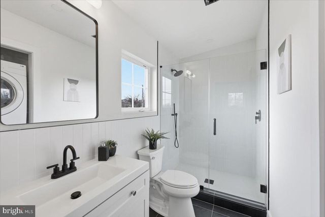 1237 FRANKLIN ST NE, Washington, DC 20017