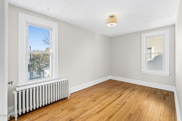 49 Oakwood Street, Albany, NY 12208