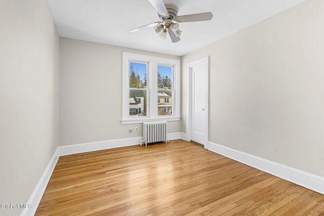 49 Oakwood Street, Albany, NY 12208