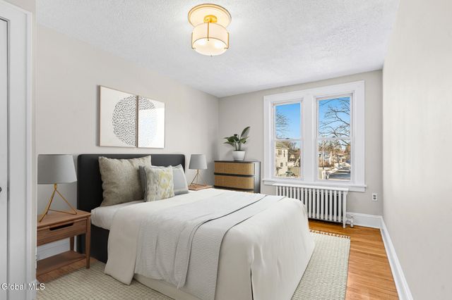 49 Oakwood Street, Albany, NY 12208