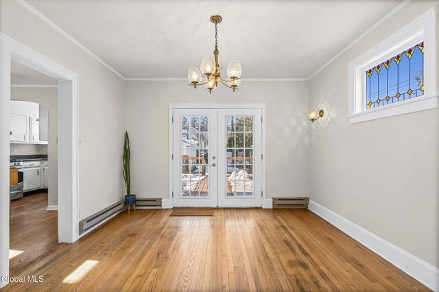 49 Oakwood Street, Albany, NY 12208