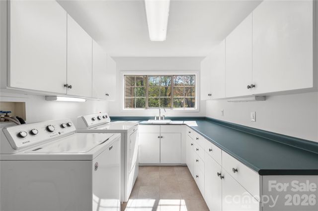 108 June Court, Lake Lure, NC 28746