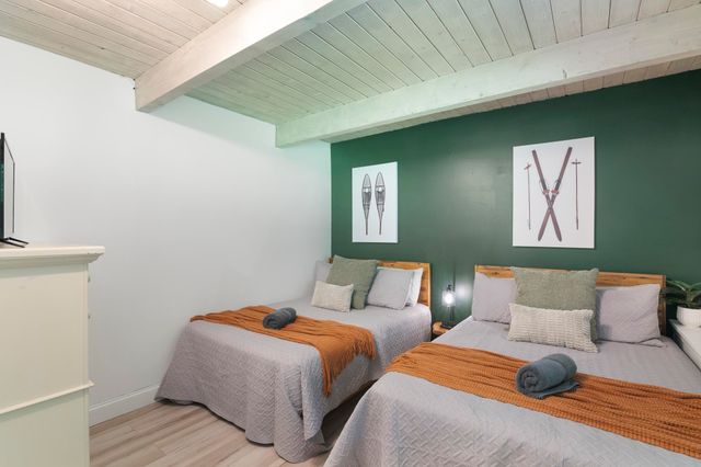 6 Timberview Road, Dover, VT 05356