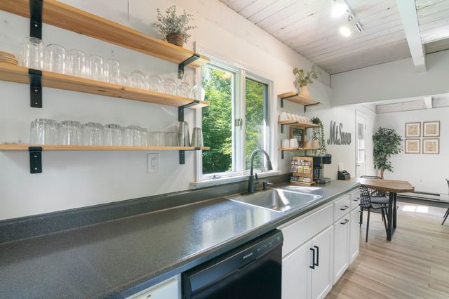 6 Timberview Road, Dover, VT 05356