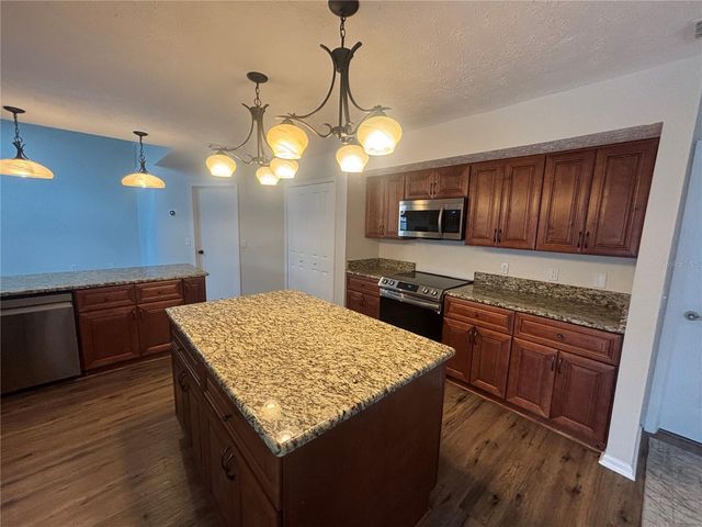 1435 BUCKNER ROAD, Valrico, FL 33596
