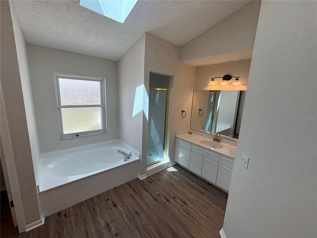 1435 BUCKNER ROAD, Valrico, FL 33596