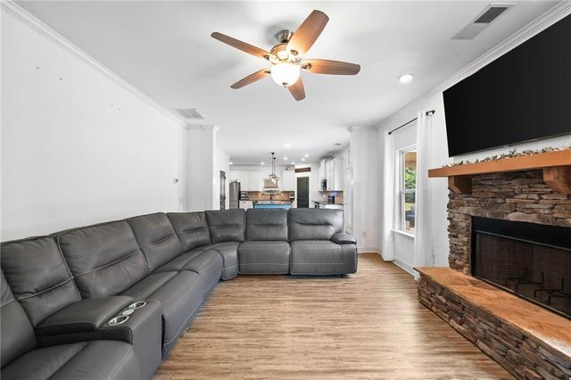 13 Four Feathers Lane, Rydal, GA 30171