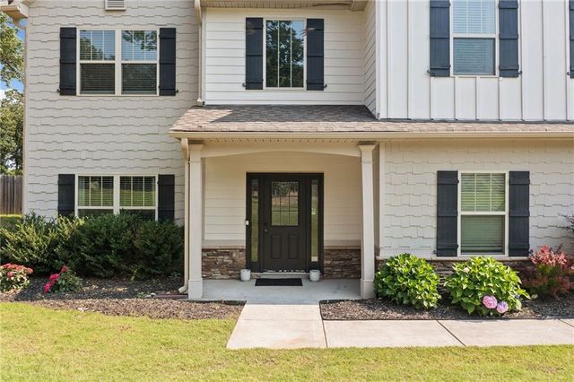 13 Four Feathers Lane, Rydal, GA 30171
