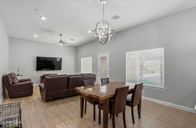 955 YELDON Place, El Paso, TX 79928