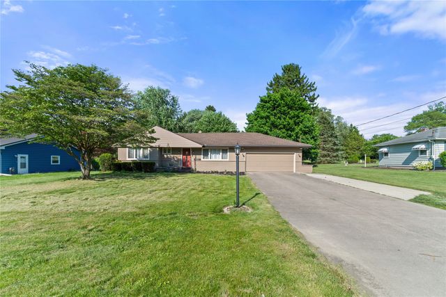 1885 APPLE Drive, Fairview, PA 16415