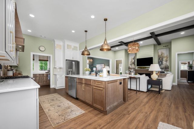 2022 COUNTRY CLUB DRIVE, Tullahoma, TN 37388