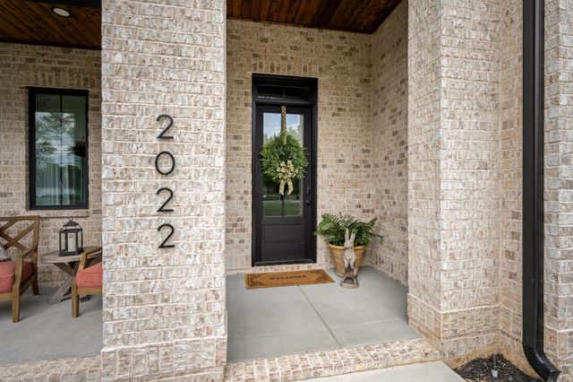 2022 COUNTRY CLUB DRIVE, Tullahoma, TN 37388