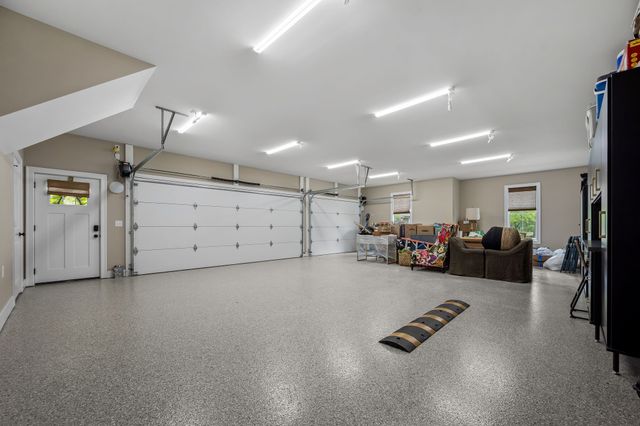 2022 COUNTRY CLUB DRIVE, Tullahoma, TN 37388