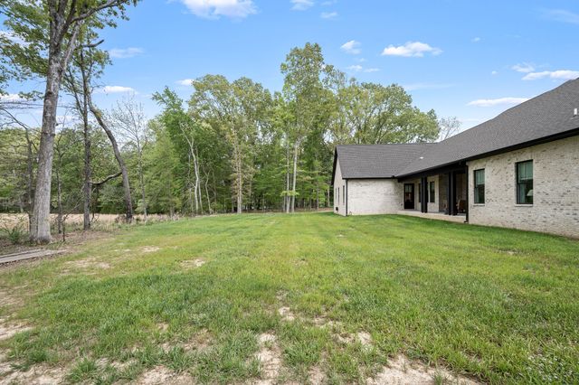 2022 COUNTRY CLUB DRIVE, Tullahoma, TN 37388