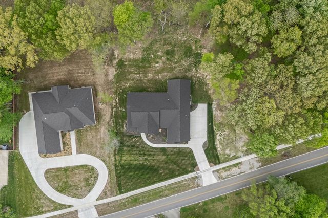 2022 COUNTRY CLUB DRIVE, Tullahoma, TN 37388