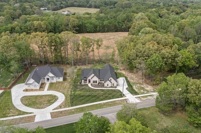 2022 COUNTRY CLUB DRIVE, Tullahoma, TN 37388