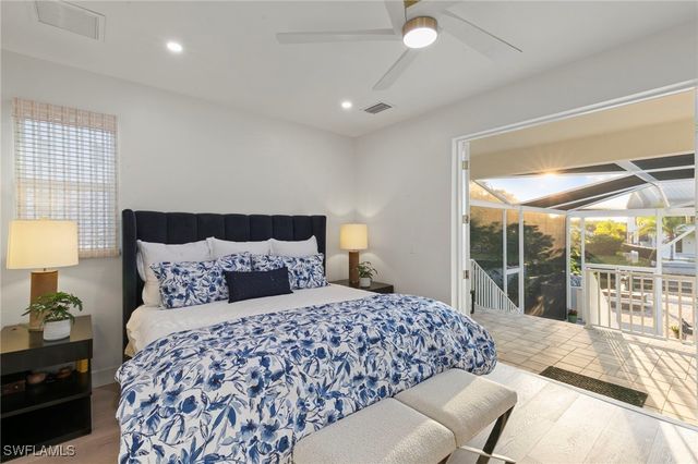 1794 Holiday LN, Naples, FL 34104