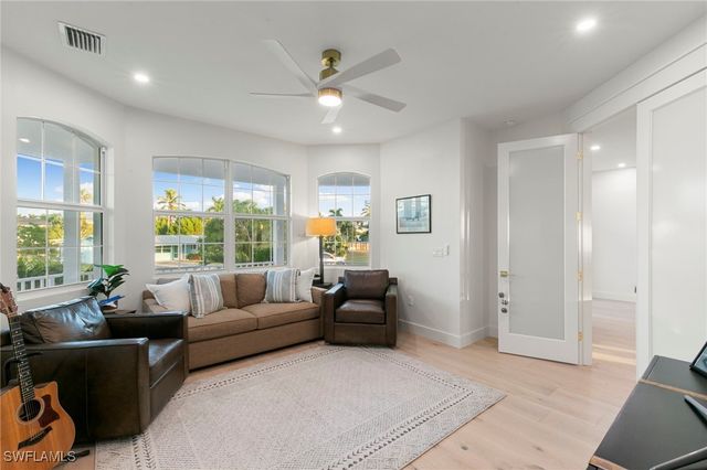 1794 Holiday LN, Naples, FL 34104