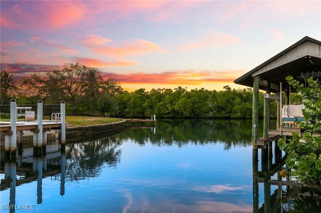 1794 Holiday LN, Naples, FL 34104