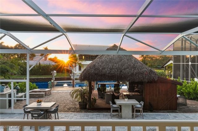 1794 Holiday LN, Naples, FL 34104