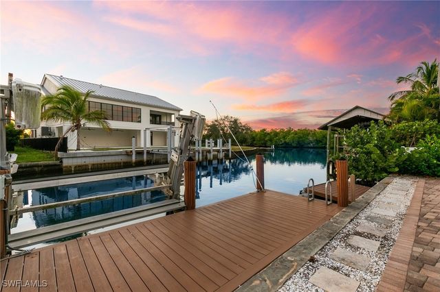 1794 Holiday LN, Naples, FL 34104