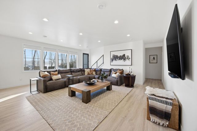 16463 Sugar Island Road, Audubon, MN 56511