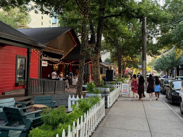 84 East Ave 3907, Austin, TX 78701