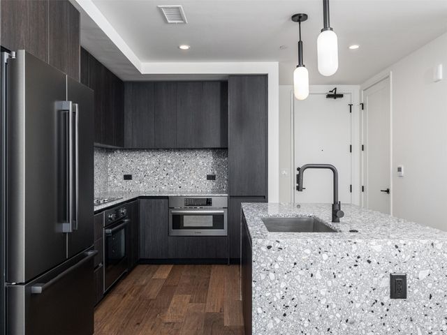 84 East Ave 3907, Austin, TX 78701