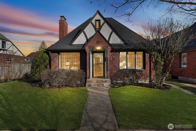 7314 16th Avenue NE, Seattle, WA 98115